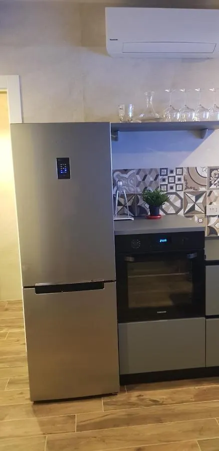 La Suite Al Centro Città Aeroporto di Catania Fontana Rossa